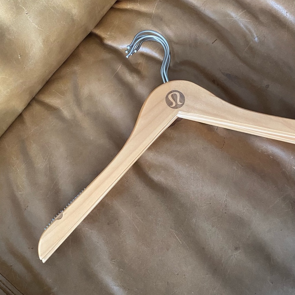 lululemon wood hangers